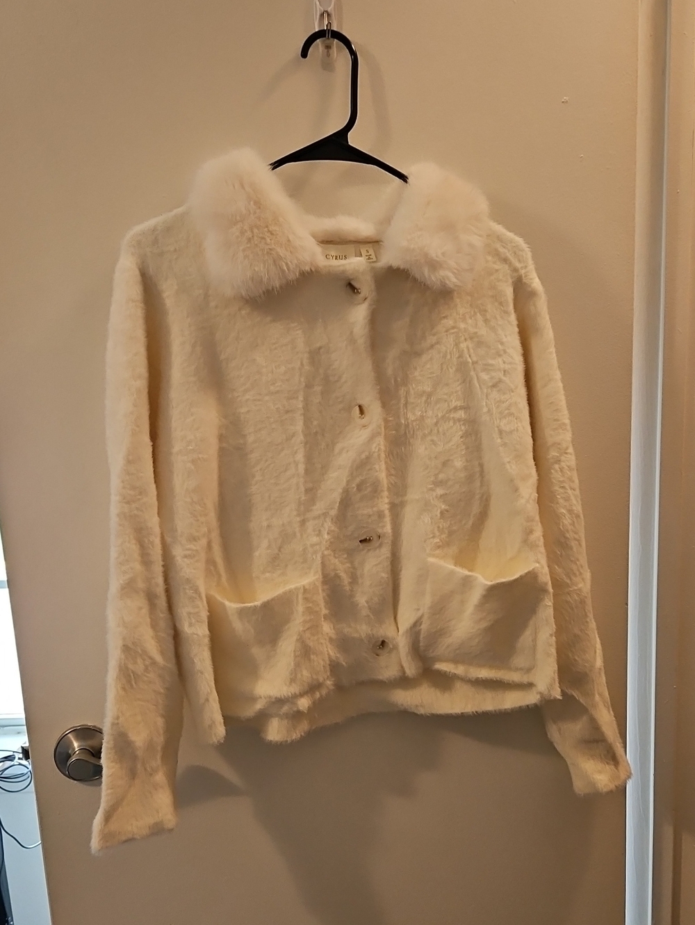 Cyrus Cream Faux Fur Collar Button-Front Teddy Jacket